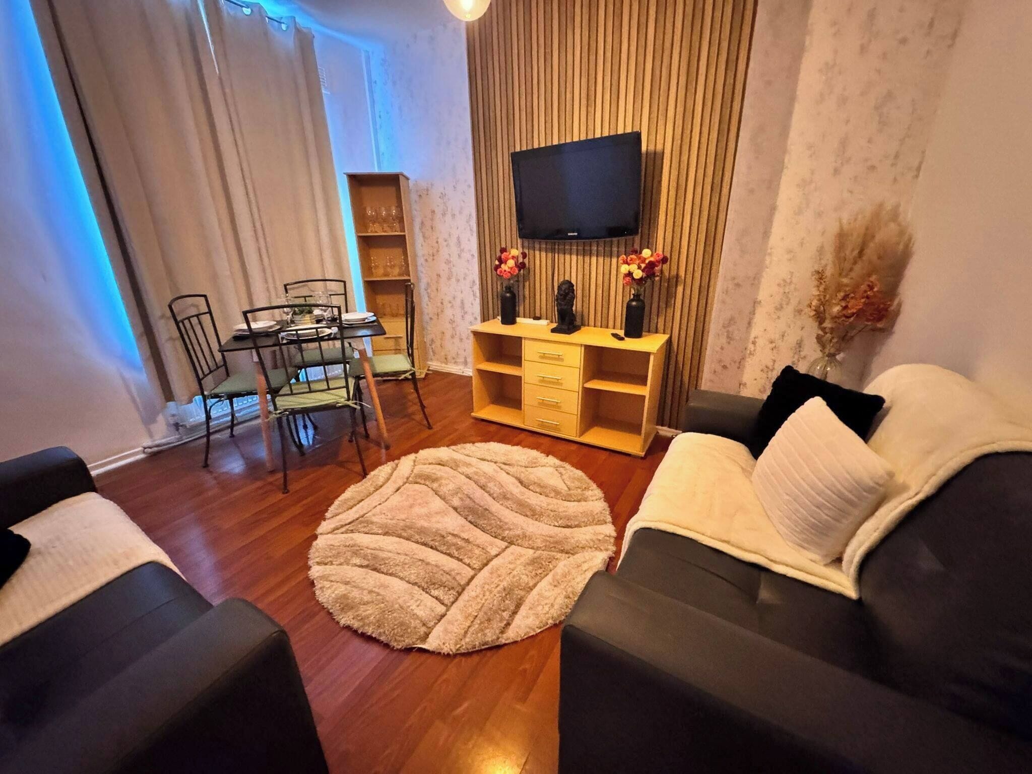 Casa, 3 habitaciones | Servicio de la habitación