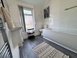House, 3 Bedrooms | Bathroom - House 10 Minutes From the Center (Liverpool)