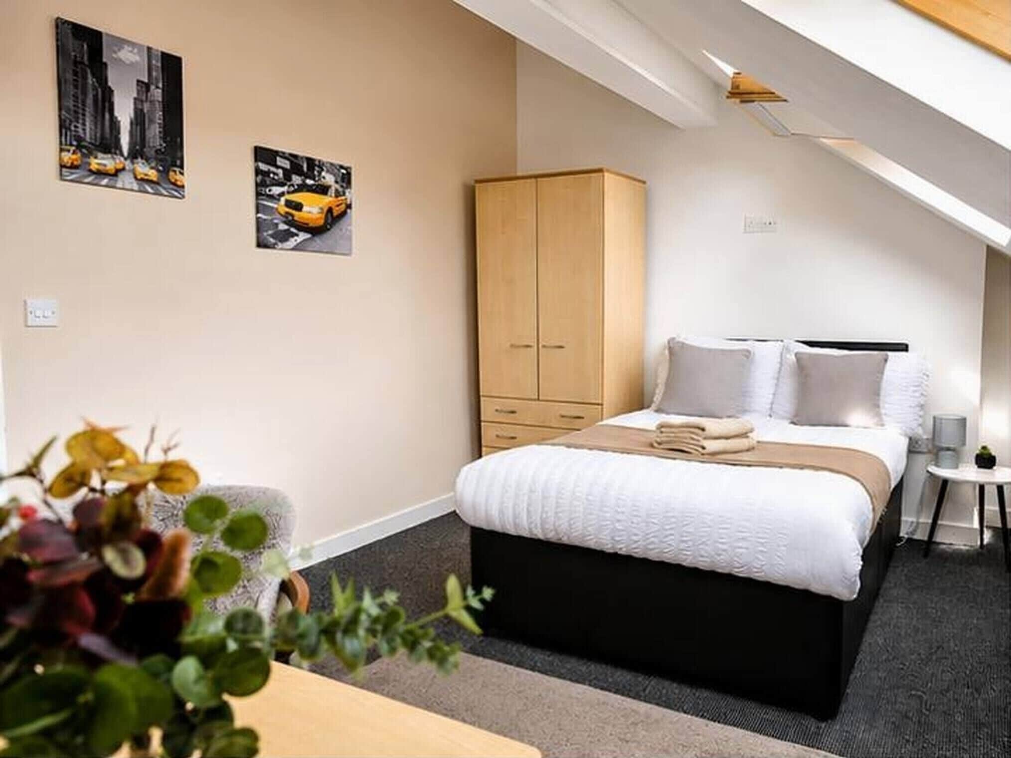 House, 6 Bedrooms | 6 bedrooms