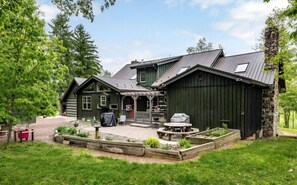 Unclassified image, 5 of 21, button - Fabulous 4-bed/bath log home w/ HVAC private walking trail& Theater in Lewisburg (Lewisburg)