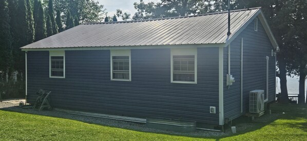 Exterior - Relaxing Willsboro Waterfront Cottage (Willsboro)