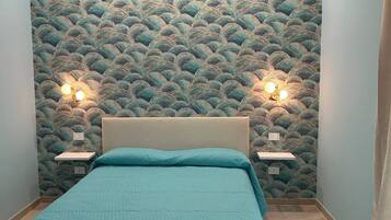 WiFi, bed sheets