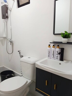 Apartment, 1 Bedroom | Bathroom - Serene 1-bedroom Apartment With Pool Access in Lapu-lapu (Lapu-Lapu)