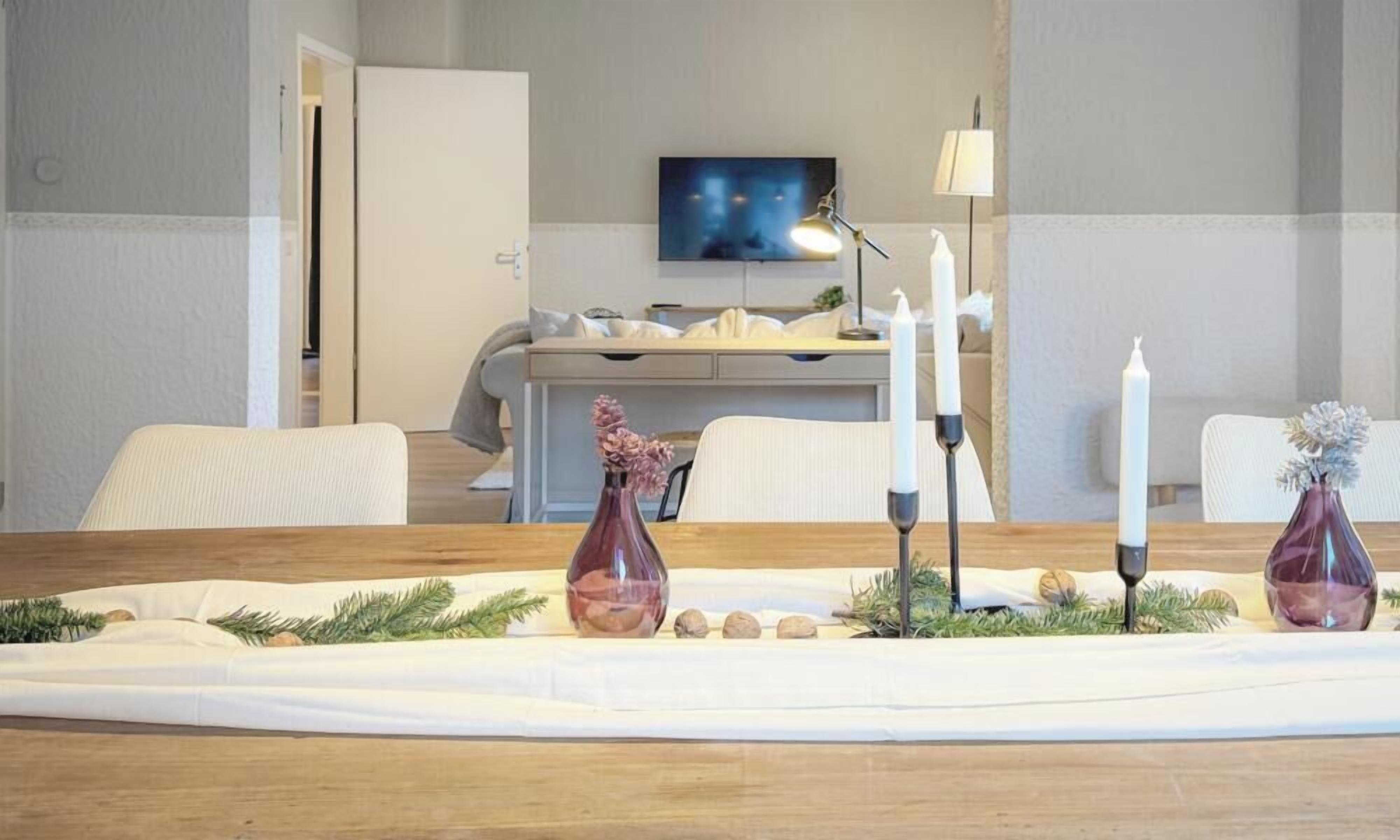 2 habitaciones, tabla de planchar con plancha, wifi y ropa de cama 
