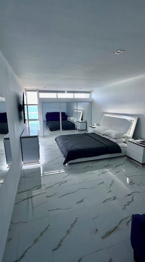 3 Schlafzimmer, Bügeleisen/Bügelbrett, WLAN, Bettwäsche