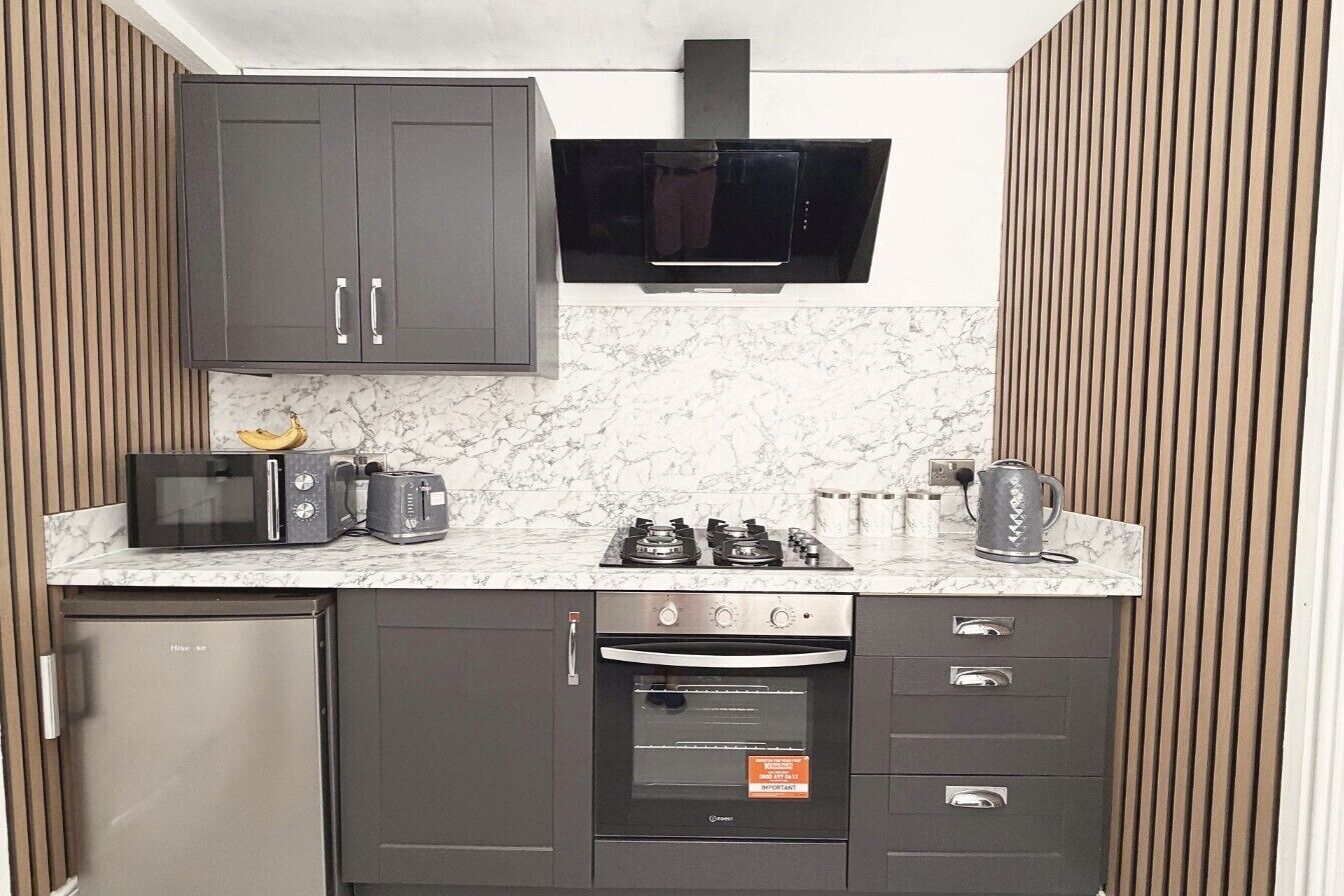Basic Apartment | Private kitchen