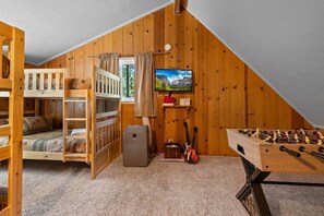 Games room - Mtn Retreat Hot Tub~Lake 20 min (Mi-Wuk Village)