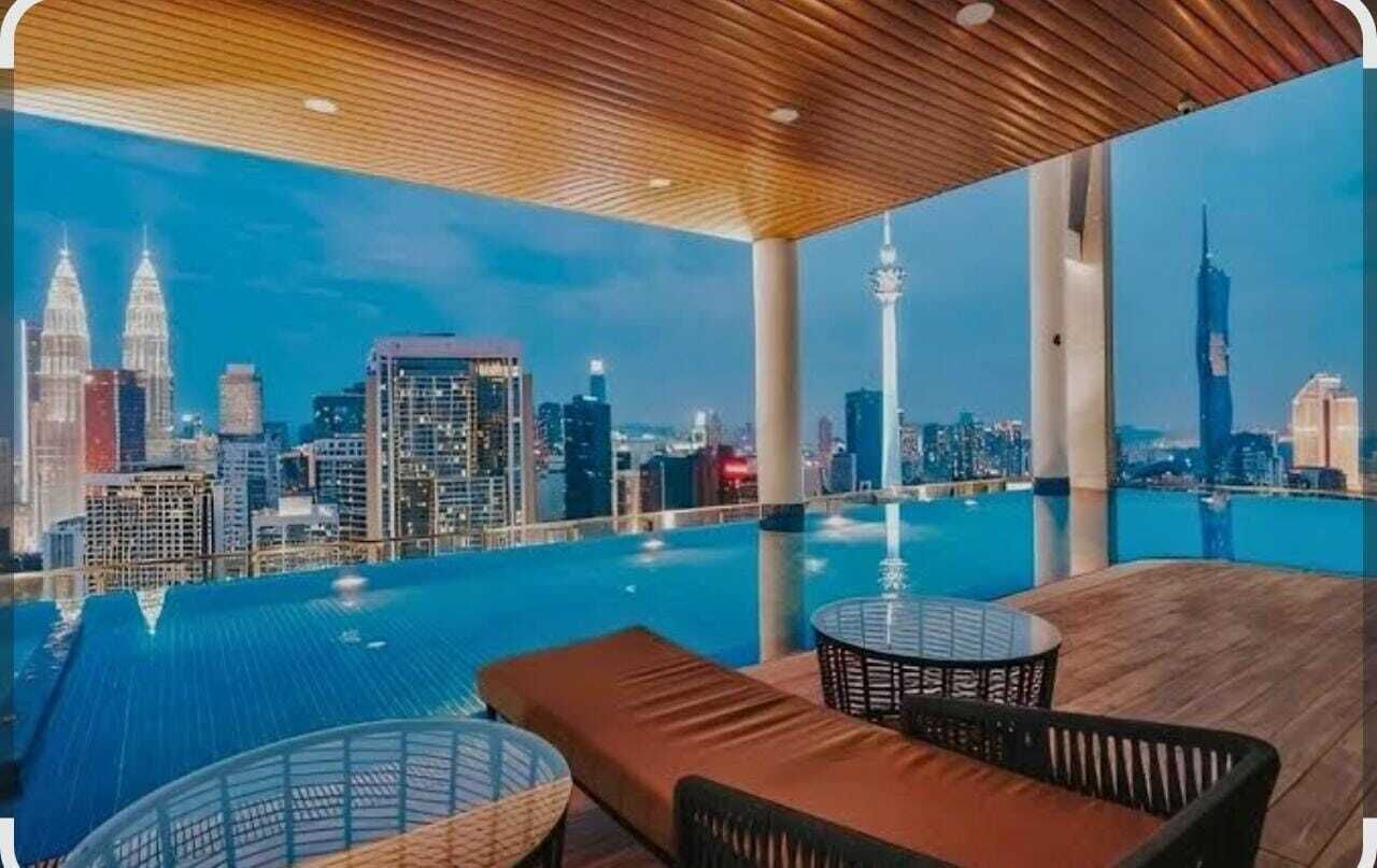 15 つの屋外プール