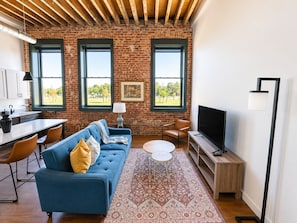 TV - Sleepover | Contemporary 1BD/1BA Loft - Newton (Newton)