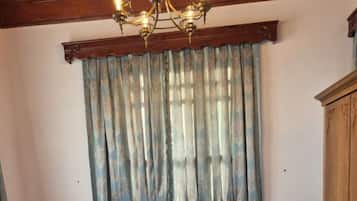 Family Twin Room, Balcony, City View | Minibar, soundproofing, iron/ironing board (on request), WiFi (free)