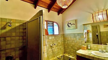 Villa, 4 Bedrooms, Private Pool | Bathroom