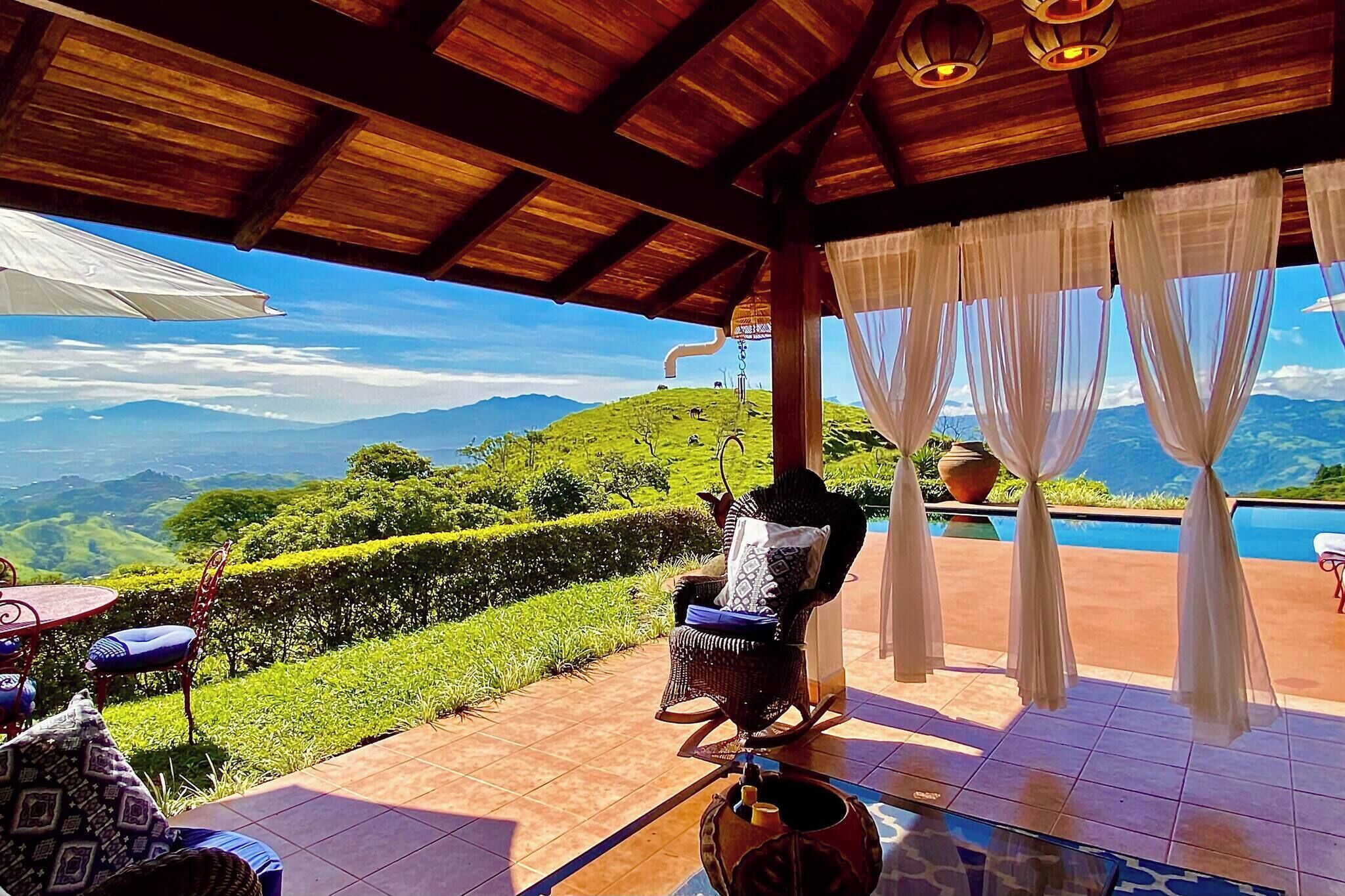 Villa, 4 Bedrooms, Private Pool | Outdoor dining