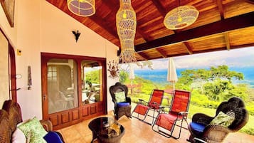 Villa, 4 Bedrooms, Private Pool | Living room | Books