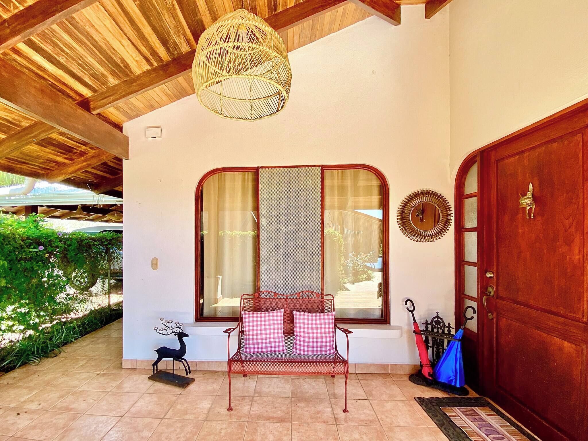 Villa, 4 Bedrooms, Private Pool | Living room | Books