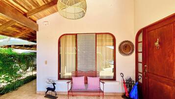 Villa, 4 Bedrooms, Private Pool | Living room | Books