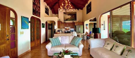 Villa, 4 habitaciones, alberca privada | Área de sala de estar | Libros