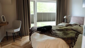 2 bedrooms, iron/ironing board, WiFi, bed sheets
