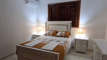 3 bedrooms, WiFi, bed sheets