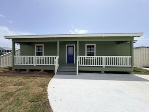 Exterior - Everything You Need After A Day On The Water (Port Mansfield)