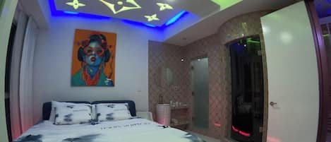 2 bedrooms, iron/ironing board, Internet, bed sheets