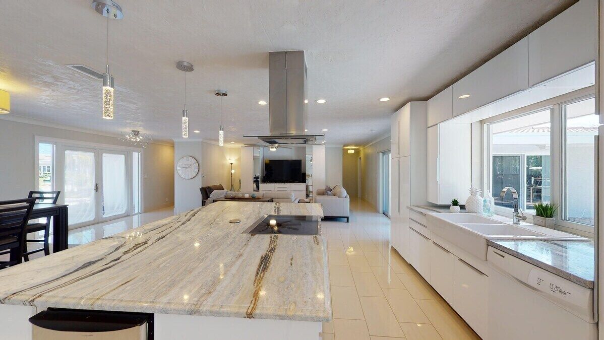 Premium House, Ensuite, Canal View | Shared kitchen