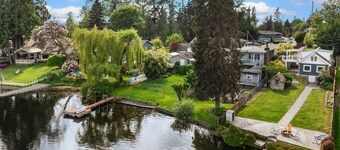 Lakefront cottage with AC