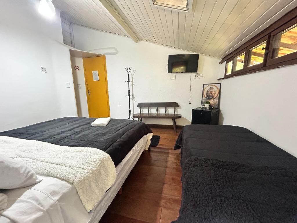 Suite, vistas al jardín | Wifi gratis