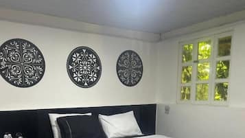 Chalet, Garden Area | Minibar, desk, free WiFi, individually decorated