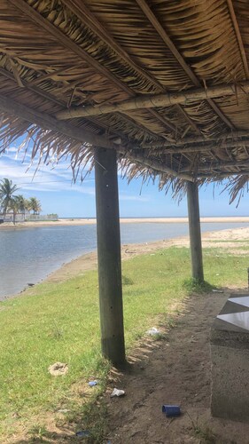 Serene Lake Front Beach Cottage in charming Tela
