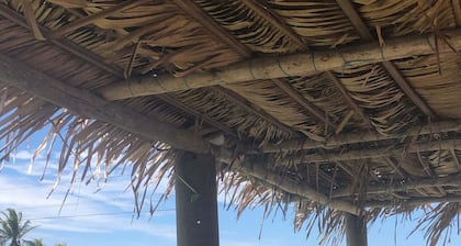 Serene Lake Front Beach Cottage in charming Tela