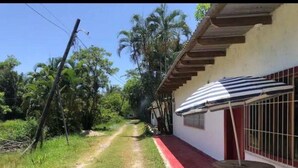Unclassified image, 5 of 18, button - Serene Lake Front Beach Cottage in charming Tela (Tela)