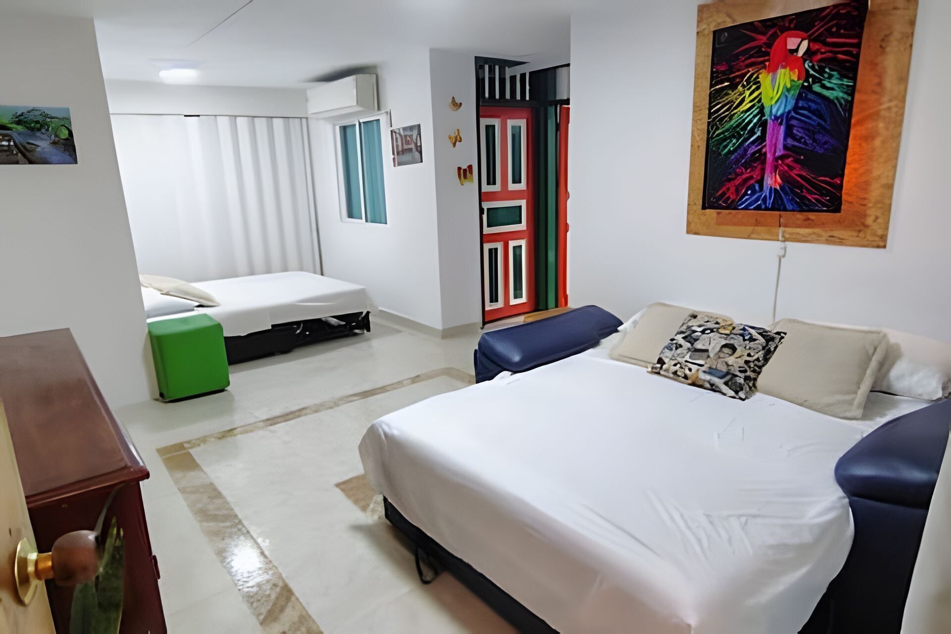 Apartment | Iron/ironing board (on request), WiFi (free)