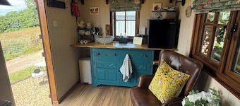 Where luxury meets farm life in rural Wales yet close to amenitie.