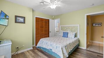 2 bedrooms, WiFi, bed sheets