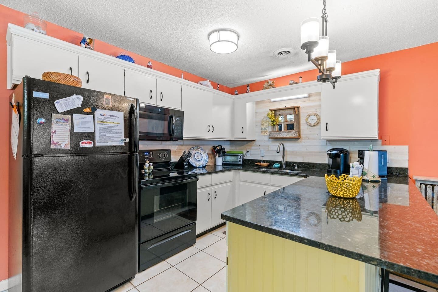 Coffee/tea maker, microwave, oven, stovetop