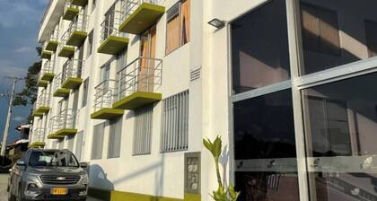 Very Affordable Apartment Just 3' from Parque del Café