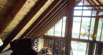 Mountain Chalet next to Angeles National Forrest and near Hard Rock Casino Tejon