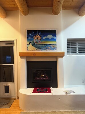 Interior - Garage+Walk Everywhere+Old Town Charm+ 3 Patios (Albuquerque)