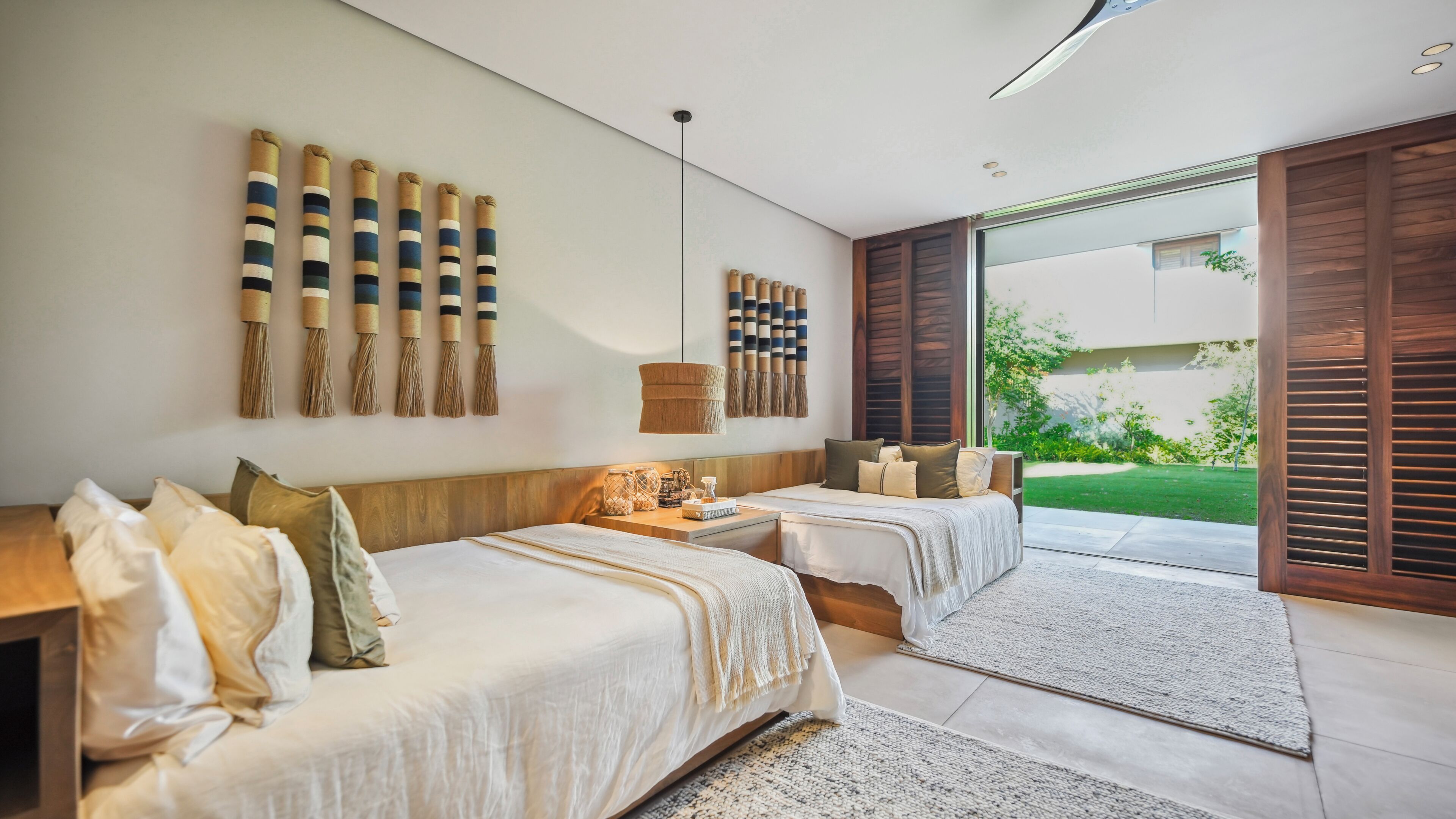 9 bedrooms, iron/ironing board, WiFi, bed sheets
