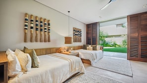 9 habitaciones, tabla de planchar con plancha, wifi y ropa de cama 