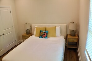 3 bedrooms, travel cot, free WiFi, bed sheets