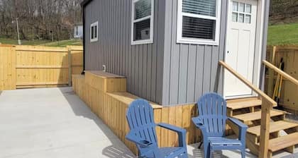 Cozy 1-bedroom tiny house in beautiful Parkersburg,WV
