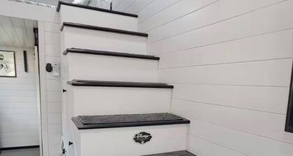 Cozy 1-bedroom tiny house in beautiful Parkersburg,WV