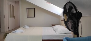 Shared Dormitory, 2 Bedrooms, Smoking, Balcony - Room-your Bright Suite is Your Home (Ortaca)