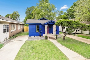 Exterior - Vibrant Mid-City Oasis Minutes to LSU and Downtown (Baton Rouge)