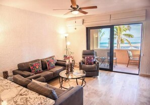 Unclassified image, 4 of 47, button - Beachfront Beautiful 2 Bedroom 2 Bathroom Condo near surf break (San  Jose del Cabo)