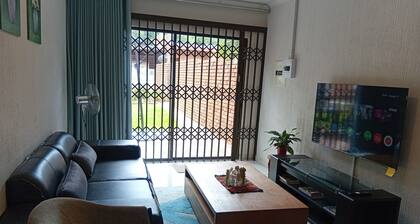 Executive Garden Flat in Plk