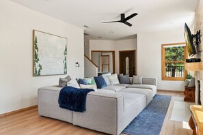 TV, fireplace, video games, ping pong - Hot Tub*A/C*Pool Table*Xbox*Fireplace (Flagstaff)