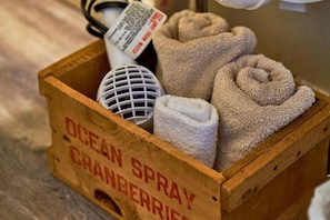 Bathroom amenities - Ground Level Queen Studio (Old Orchard Beach)