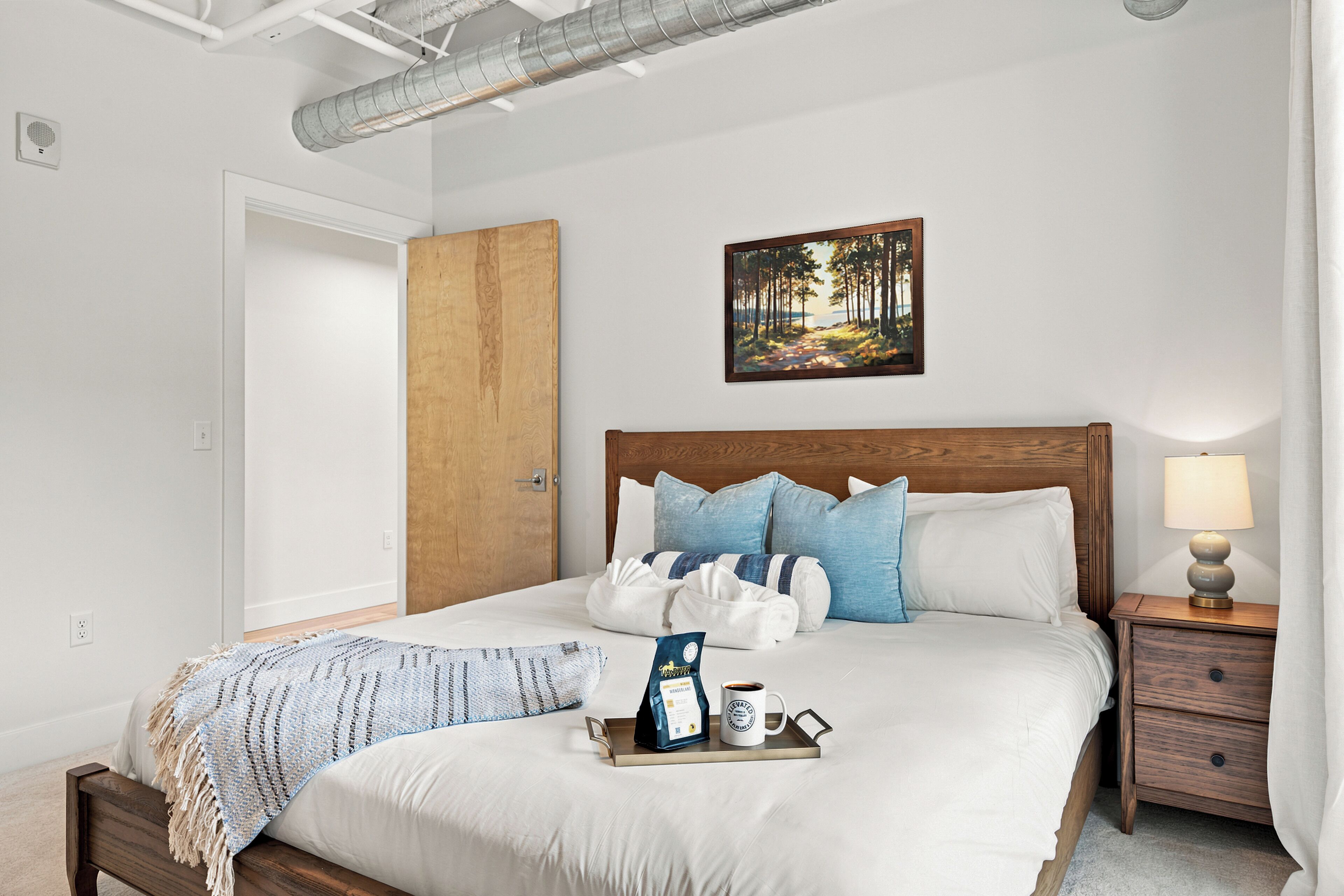 2 bedrooms, iron/ironing board, WiFi (free), bed sheets